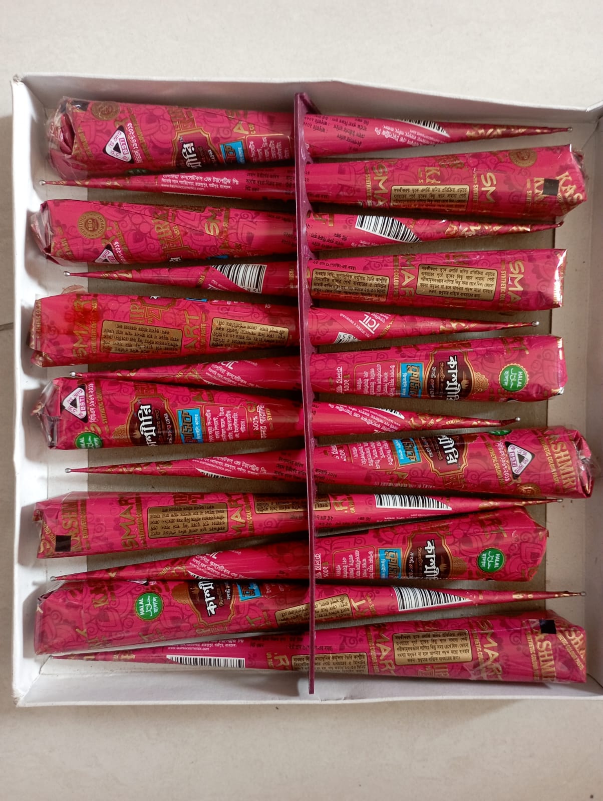 Kashmiri Fast Color Cone Mehendi - Image 5